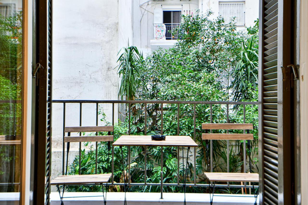 Thiras Lovely Apartment By Zain Athens Exterior photo