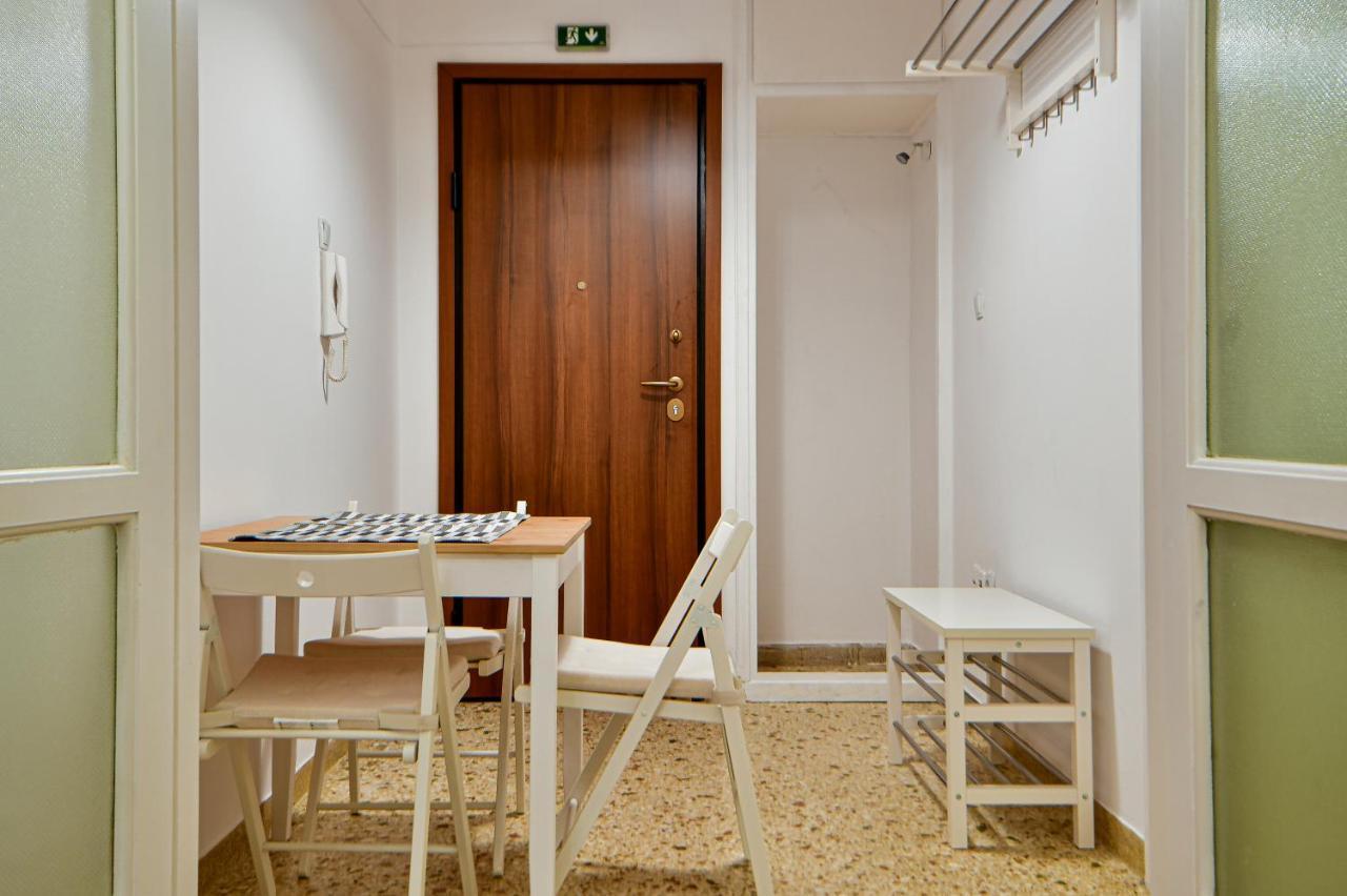 Thiras Lovely Apartment By Zain Athens Exterior photo